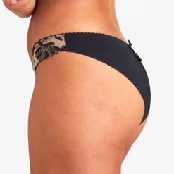 Aubade Lovessence Slip Brésilien Noir -sous-vêtement boutique 1600x1600 aubade lovessence slip bresilien noir p2 17 05092022