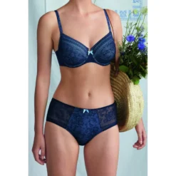 Culotte Haute Rosa Faia Fleur Bleu Marine -sous-vêtement boutique 1600x1600 culotte haute rosa faia fleur biscuit p3 46 09092021