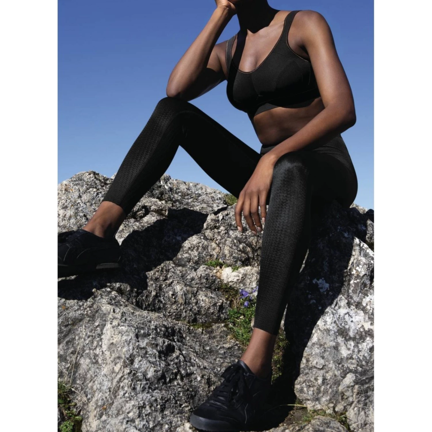 Soutien-Gorge Sport ANITA Active Extreme Control Noir Doré 2 Soutien-Gorge Sport ANITA Active Extreme Control Noir Doré – Image 2